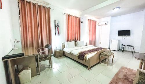 Suite (2 Adults)