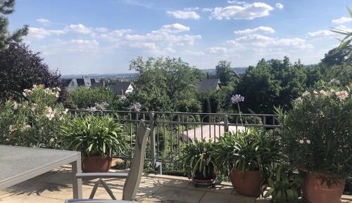 Apartment with Garden View