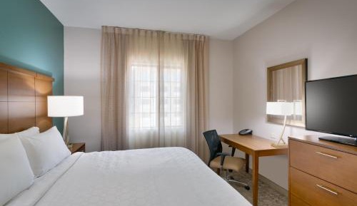 One-Bedroom King Suite