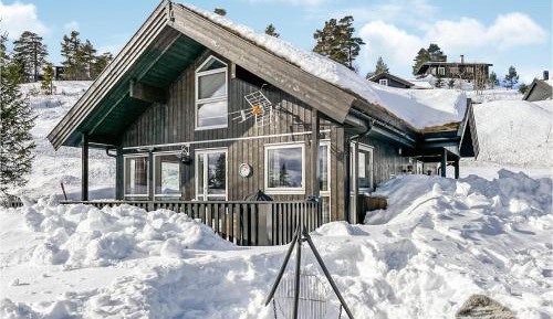 Three-Bedroom Holiday Home 