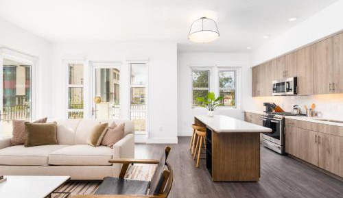 Premium Two Bedroom Apartment with Balcony