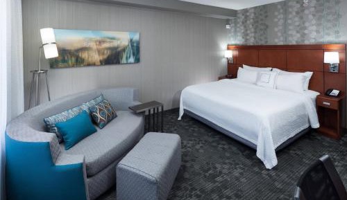 King Room with Sofa Bed