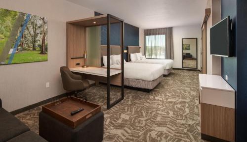 Queen Suite with Two Queen Beds and Trundle Sofa