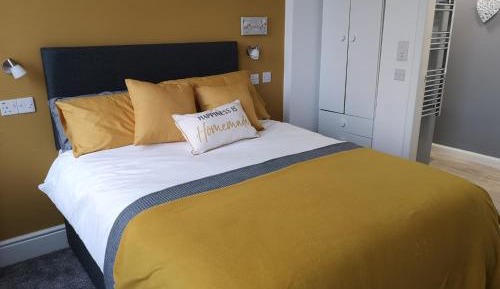 Deluxe Double Room with Shower