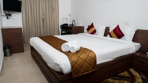 Deluxe Queen Room