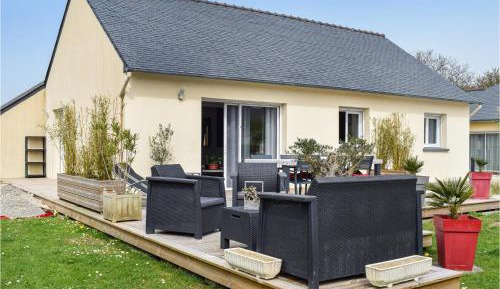 Three-Bedroom Vacation Home 