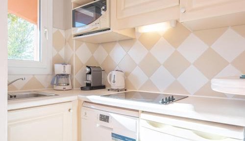 Studio with Sleeping Alcove and Terrace or Balcony (4 People)