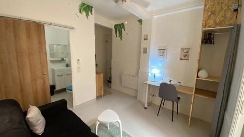 Studio with Terrace