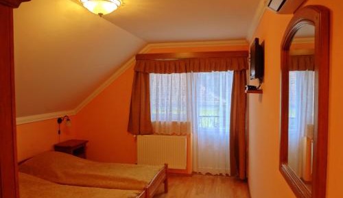 Double or Twin Room with Private Bathroom