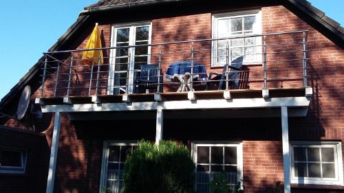 Two-Bedroom Apartment with Shower 
