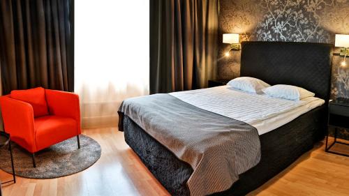 Standard Queen Room