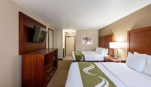 Queen Room with Two Queen Beds - Non-Smoking