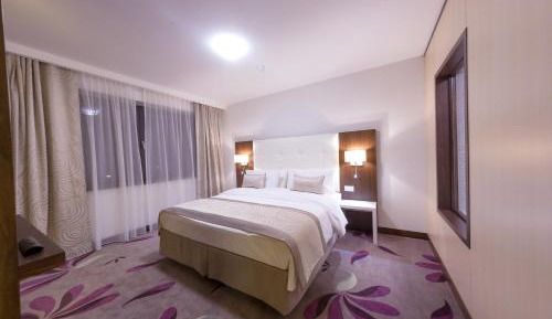 One-Bedroom Suite 4*