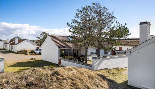Two-Bedroom Holiday Home
