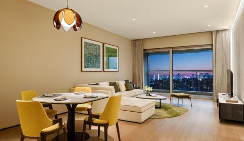 Suite with City View (Include Single Breakfast)