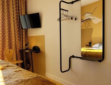 Deluxe Double Room with Balcony and Sea View