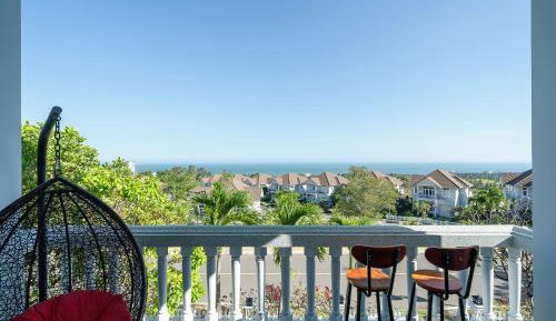 Villa with Sea View