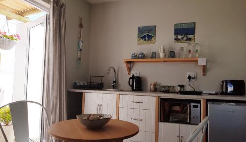  One-Bedroom Garden Apartment
