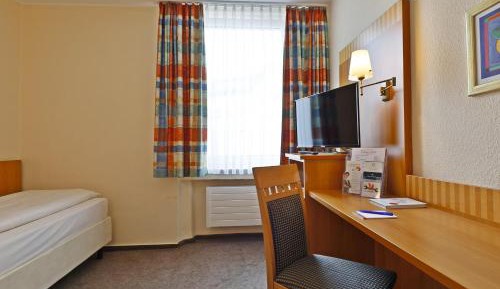 Comfort Single Room - Free City Ticket