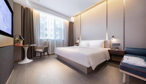 Deluxe Suite 