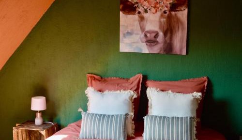 Family Room with Garden View