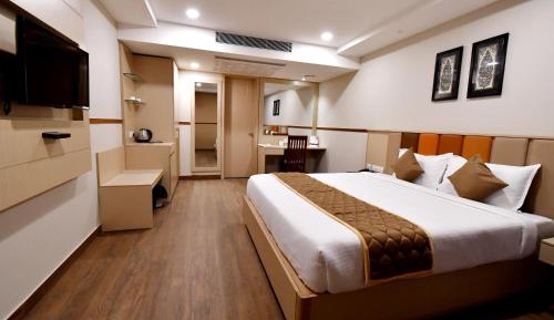 Large Double Room