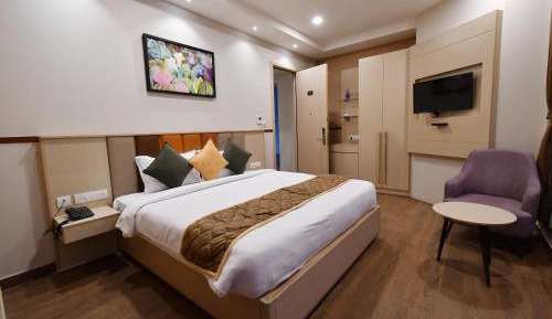 Deluxe Double or Twin Room