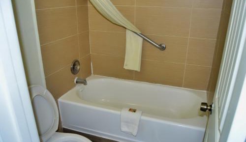 1 Queen Bed Accessible Non Smoking
