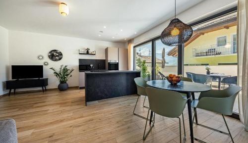 Superior One-Bedroom Apartment