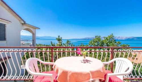 Deluxe Double Room (2 Adults + 1 Child)
