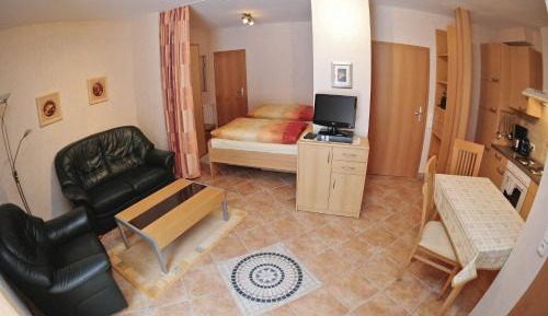 Apartment (2 Adults + 2 Children)