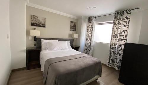 Standard Queen Room