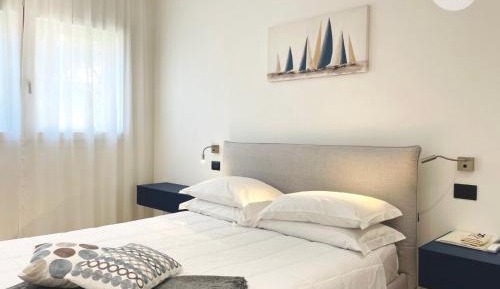 Deluxe Double Room with Extra Bed