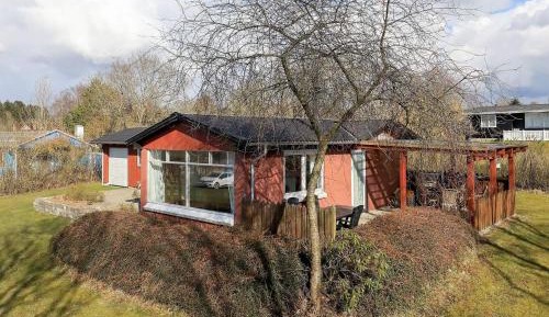 Two-Bedroom Holiday Home