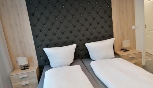 Double or Twin Room with Bathroom