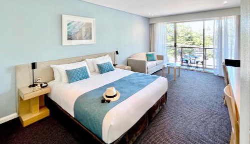 Deluxe Studio with Balcony