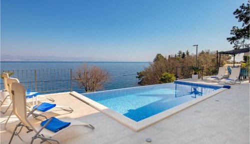 Five-Bedroom Holiday Home
