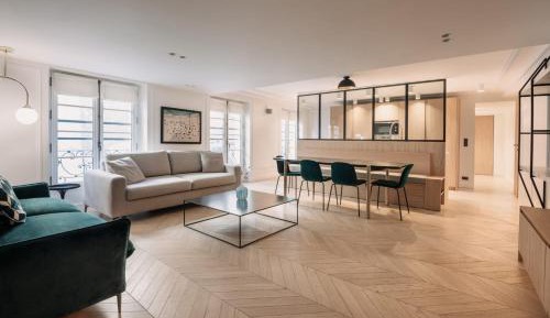 Two-Bedroom Apartment - (2m10 celling)