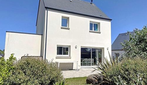 Holiday Home (6 Adults)