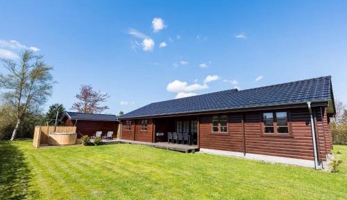 Four-Bedroom Holiday Home