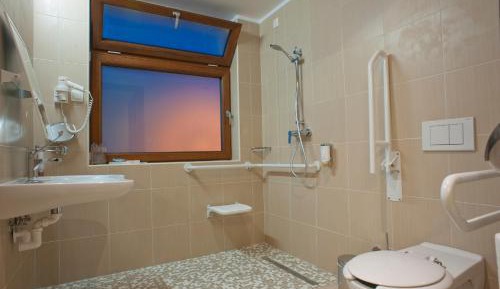 Double or Twin Room - Disability Access