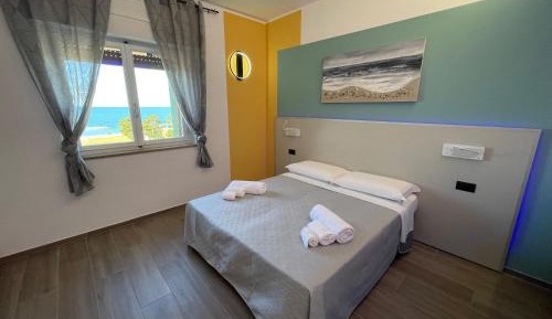 Quadruple Room with Sea View
