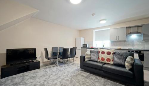 Deluxe Apartment