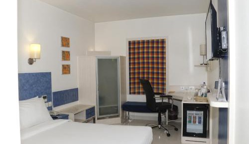 Deluxe Room - 1 Double Bed