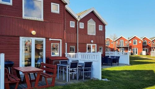 Two-Bedroom Holiday Home