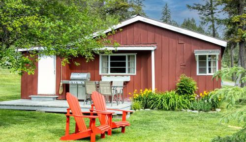 Two-Bedroom Cottage - 1
