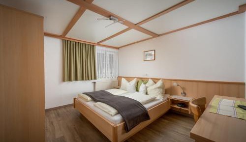 Three-Bedroom Apartment with Balcony