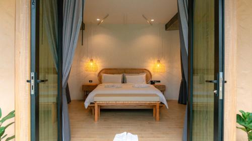 Villa - Beach Front