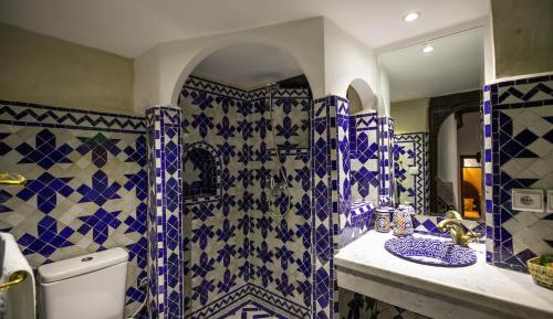 Deluxe Double Room with Shower