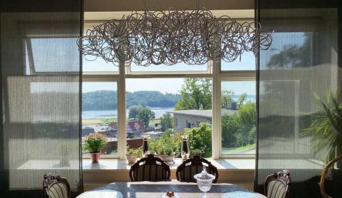 Two-Bedroom Apartment with Lake View